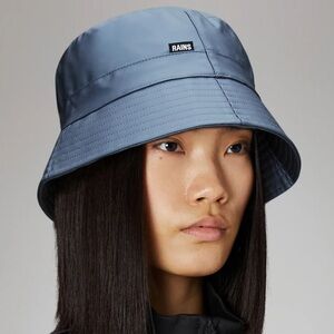 Rains Metallic Blue Bucket Hat NWT